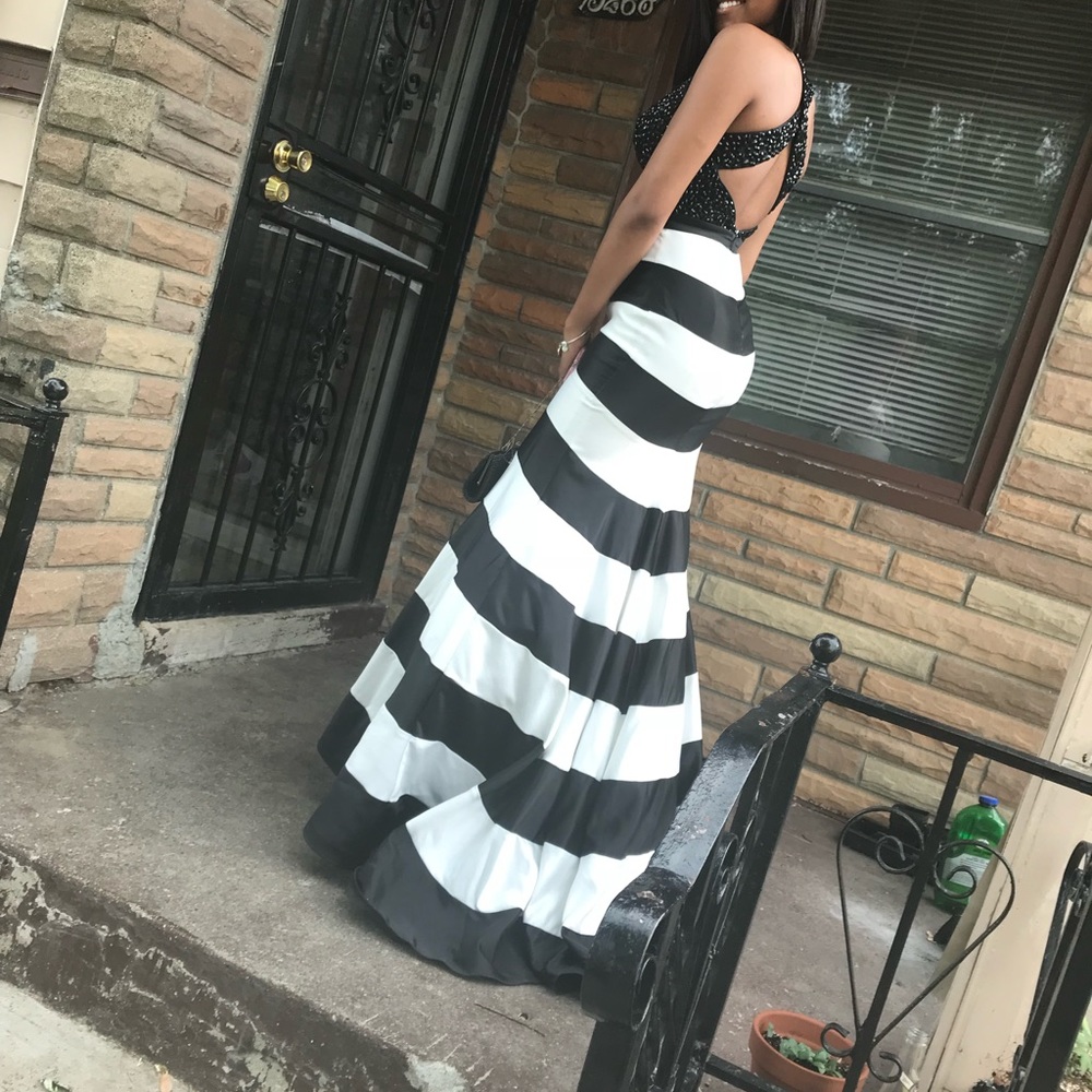 Black and cream prom dress